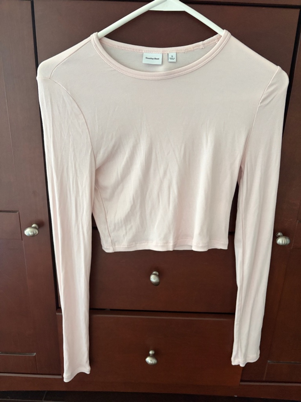 Aritzia Sunday Best Long-Sleeve Ribbed Crop Tops— Pale Pink and Black